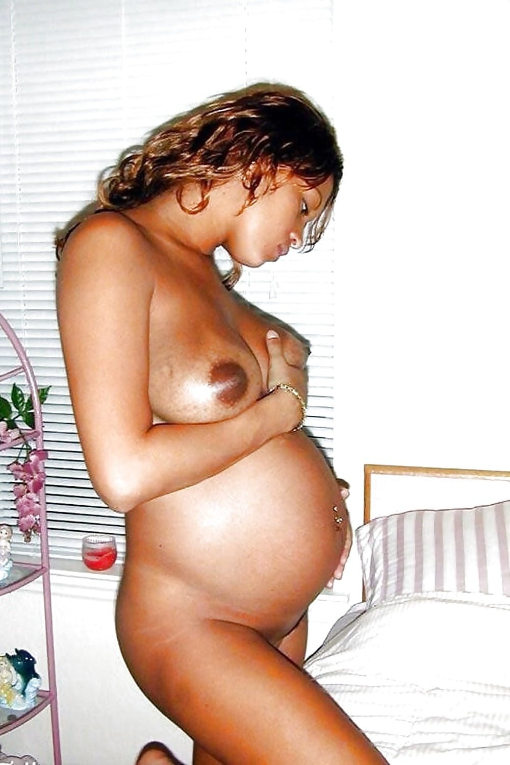 Naked pregnant black women - 67 photo