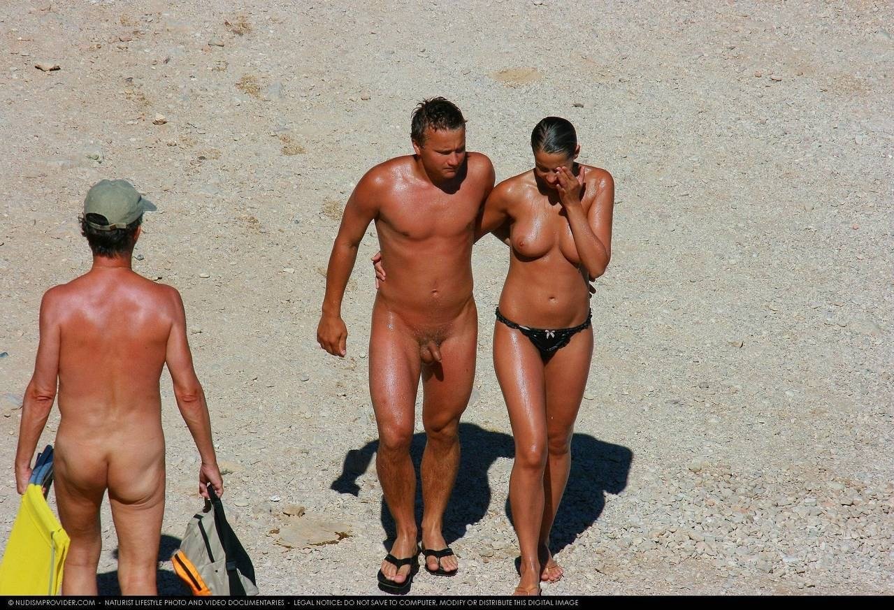 мужчины и женщины голом пляже фото 88