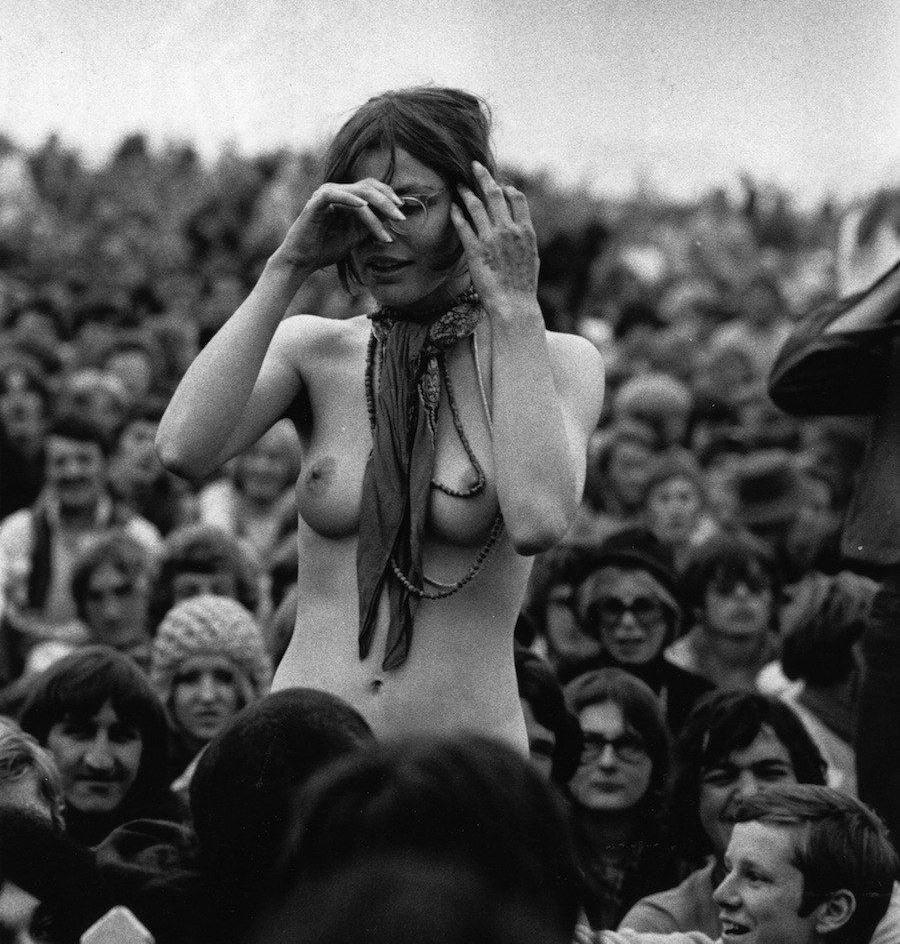 Woodstock Nude Girls Photo