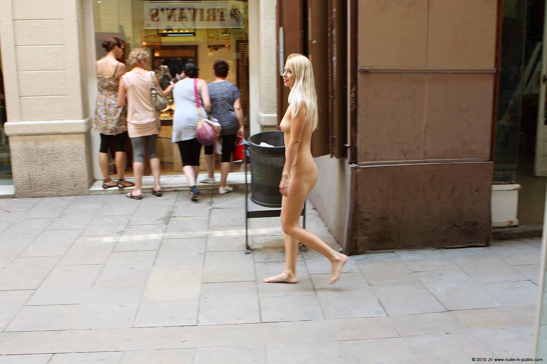https://naked.titis.org/uploads/posts/2023-03/1678799365_naked-titis-org-p-nude-in-public-barcelona-erotika-vkontakte-2.jpg