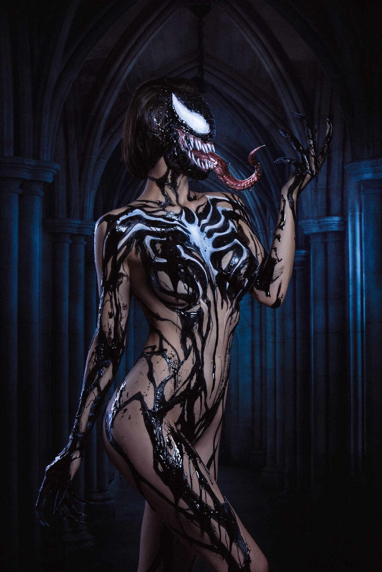 Sexy Venom Girl Photo