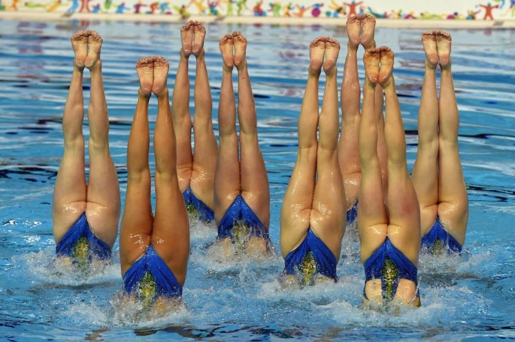 Синхронное плавание обнаженные спортсменки (63 фото)