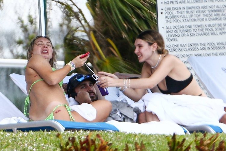 Corinnakopf Onlifans