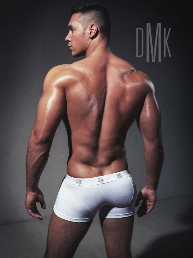 Valentine with a naked man