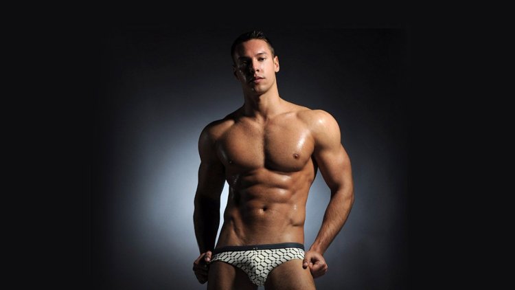 Beautiful pumped men