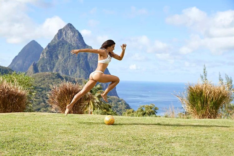 Alex Morgan Ass Preston Ward Condra's Windows of Fun