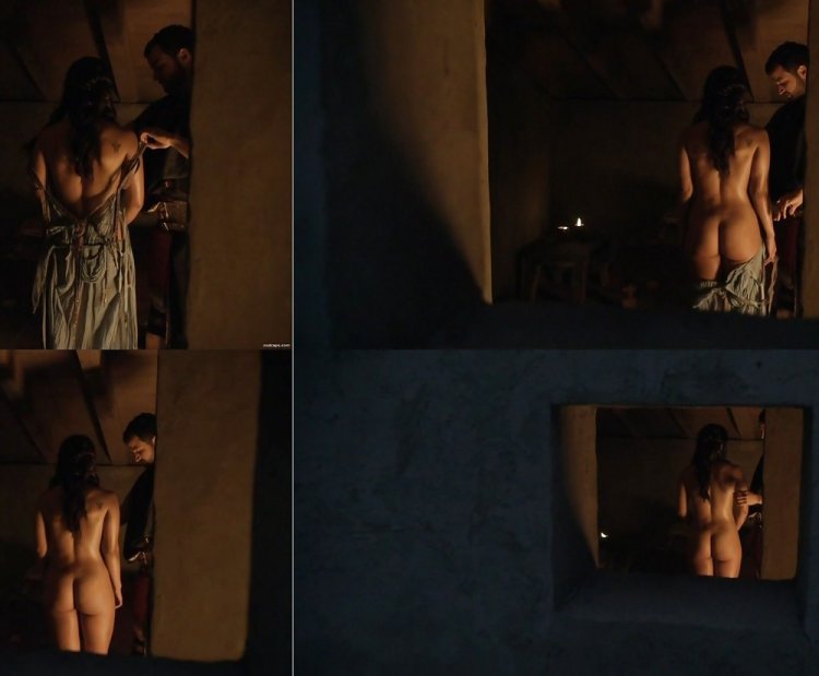 Leslie-Enn Brandt Tits